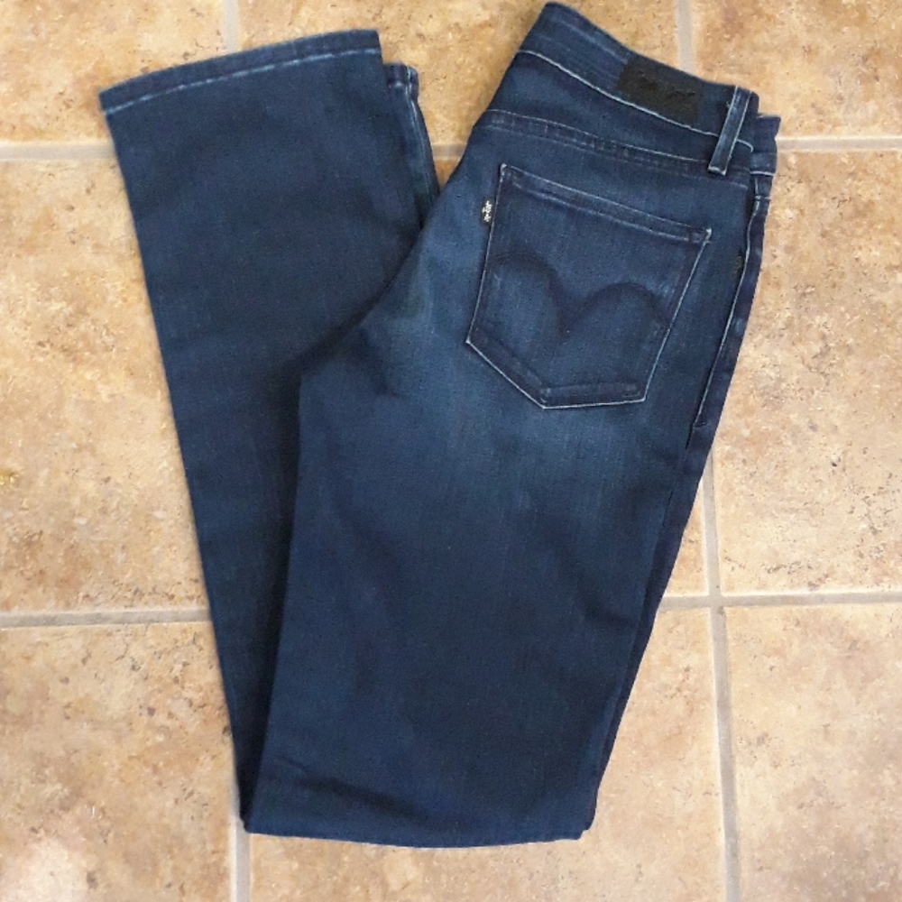 Levi's Mid Rise Straight 4